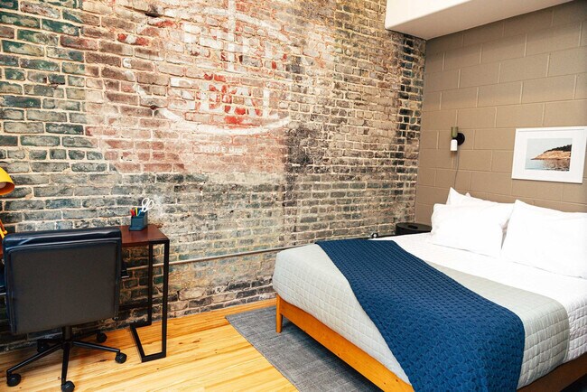 Building Photo - 1911 3rd Ave N