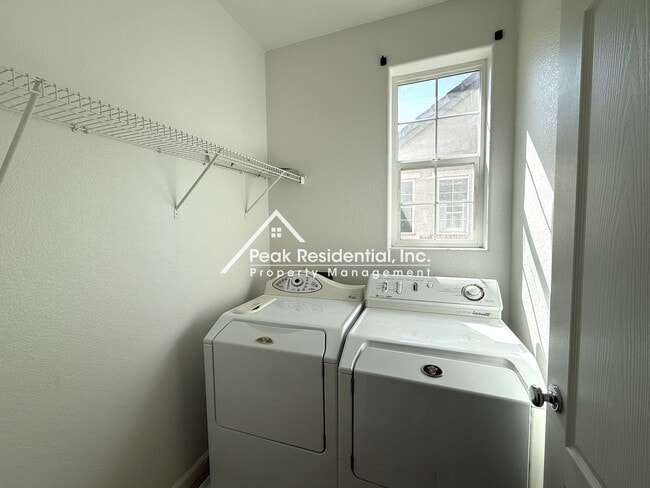 Building Photo - A Beautiful 3bd/2.5ba North Natomas Home with 2-Car Garage!