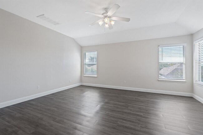 Building Photo - 2338 Brookhollow Terrace