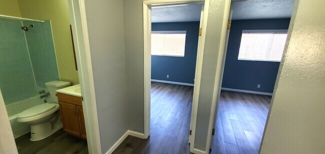 Building Photo - 252 A St