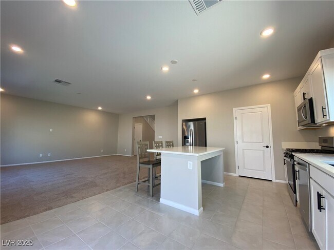 Building Photo - 10246 Bloom Quick Ct