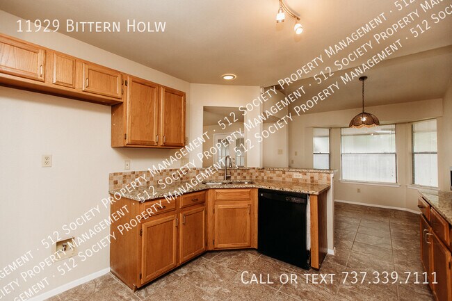 Building Photo - 11929 Bittern Hollow