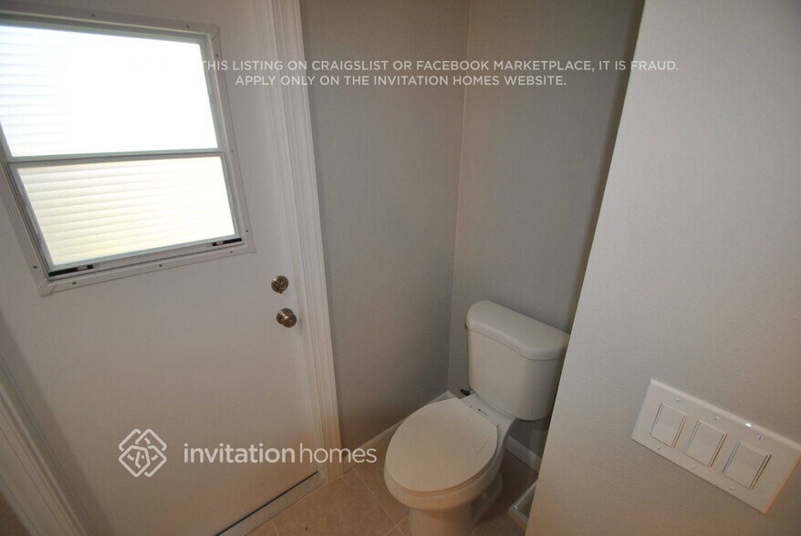 Building Photo - 800 Sweetwater Bay Ct