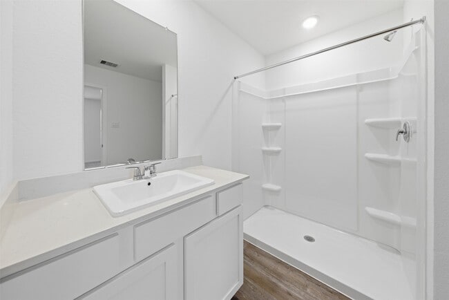 Building Photo - 40810 Hawthorne Glades St