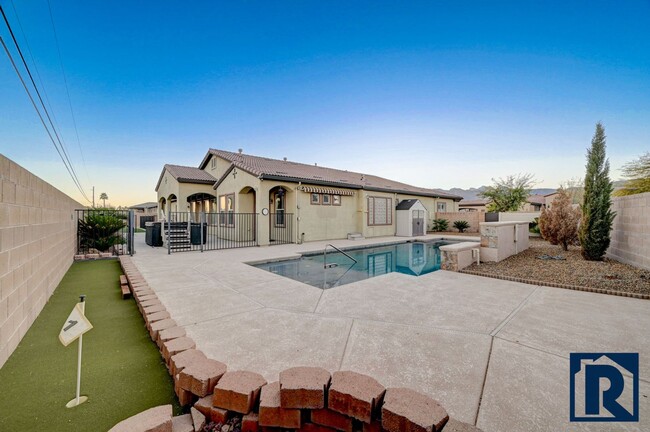 Building Photo - Sprawling, Luxurious Single Story Mansion ...