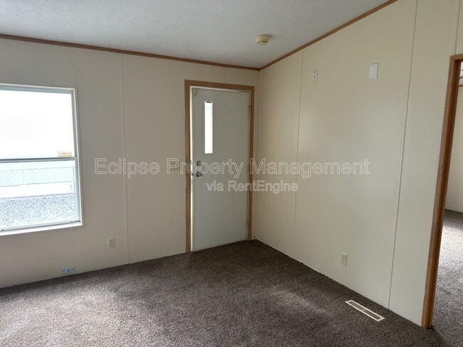 Building Photo - 187 Honeysuckle Cir