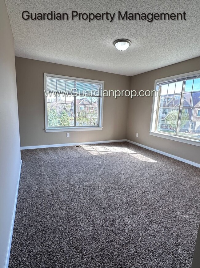 Building Photo - Brooklyn Park End Unit Town Home, Dishwasher, Washer/Dryer, Dedicated Office