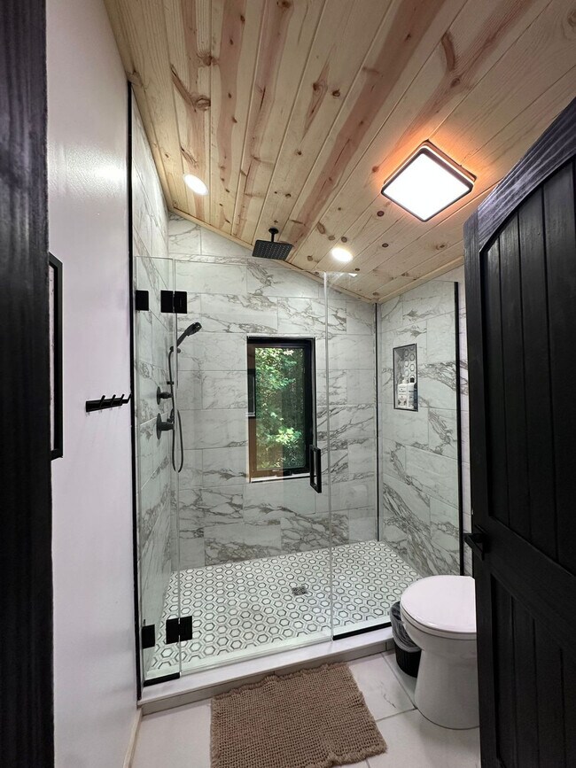 Building Photo - 152 Baxter Rd