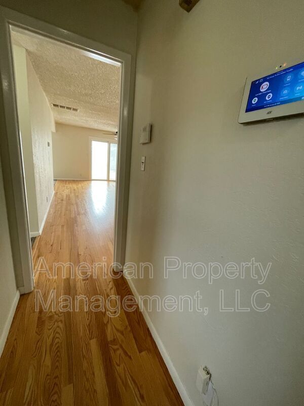 Building Photo - 2907 S 67th E Ave