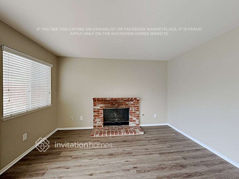 Building Photo - 24808 Half Dome Ct