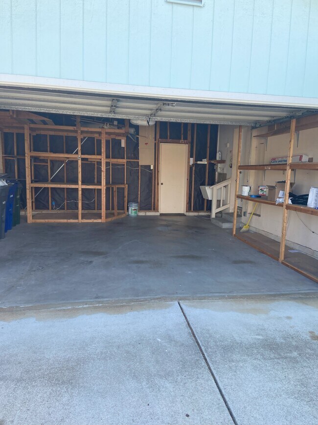 Building Photo - 1186 Via Santa Paulo