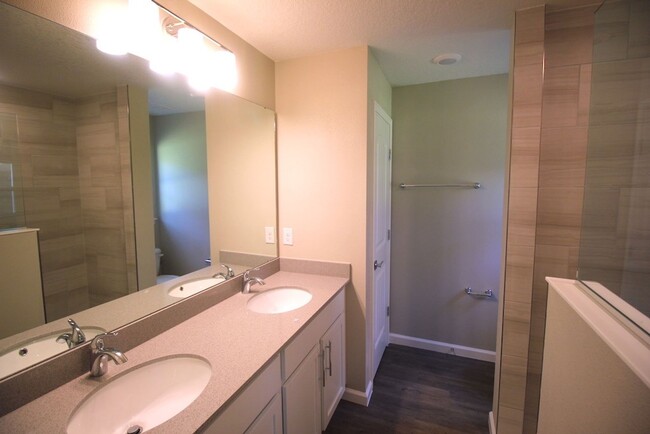 Building Photo - Beautiful 2020 3 Bed 2 Bath Palm Coast Hom...