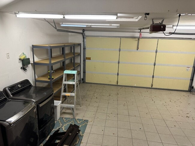 Building Photo - LOS GATOS - Beautifully upgraded property in desirable Los Gatos location, Los Gatos Schools