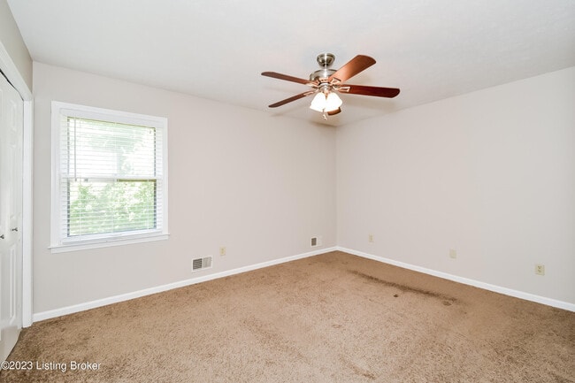 Building Photo - 1042 Cristland Rd