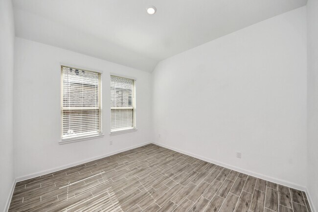 Building Photo - 17770 Misty Brk Ln