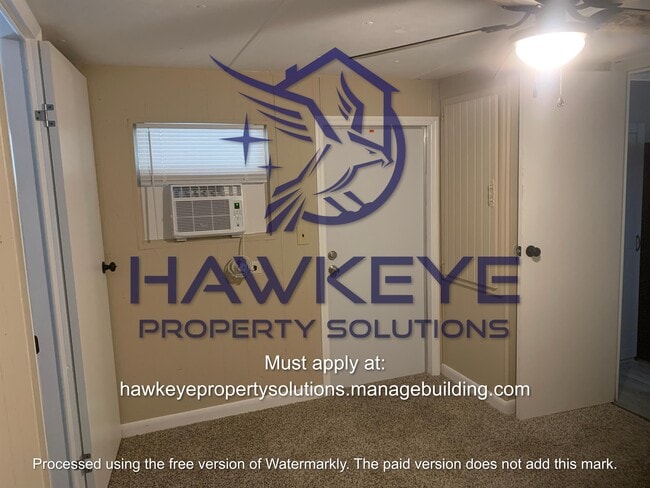 Building Photo - 530 Skyline Dr E