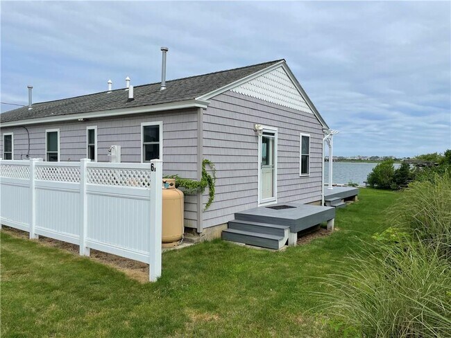 Building Photo - 6 a Dr