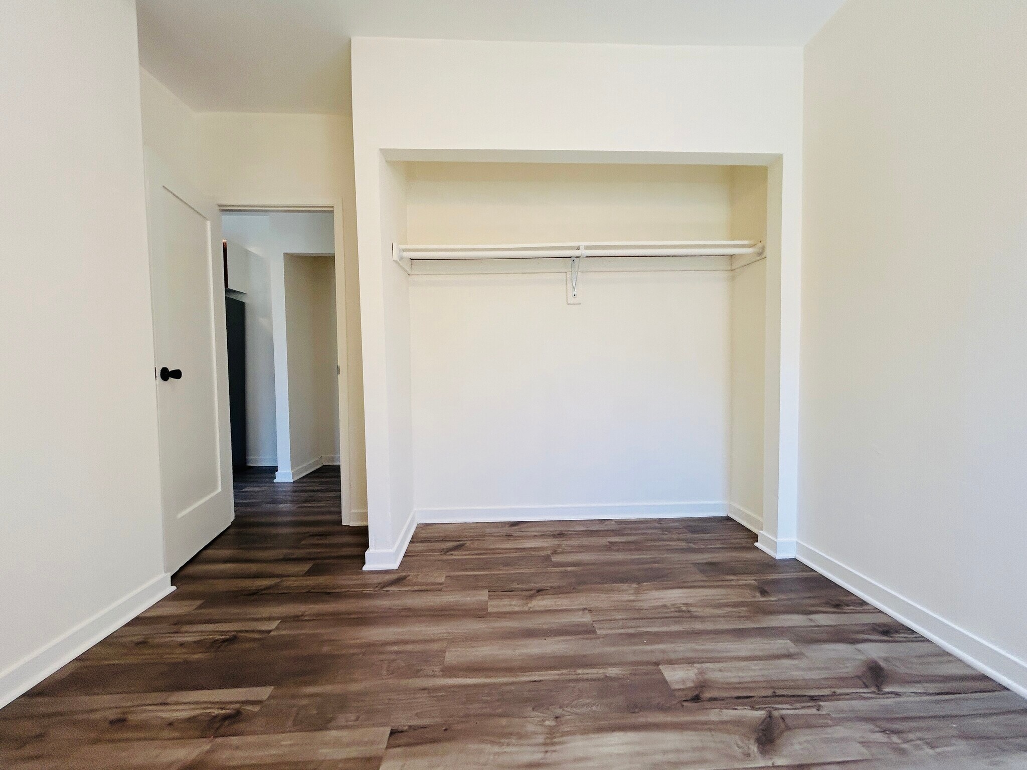 Building Photo - 1404 Echo Park Ave