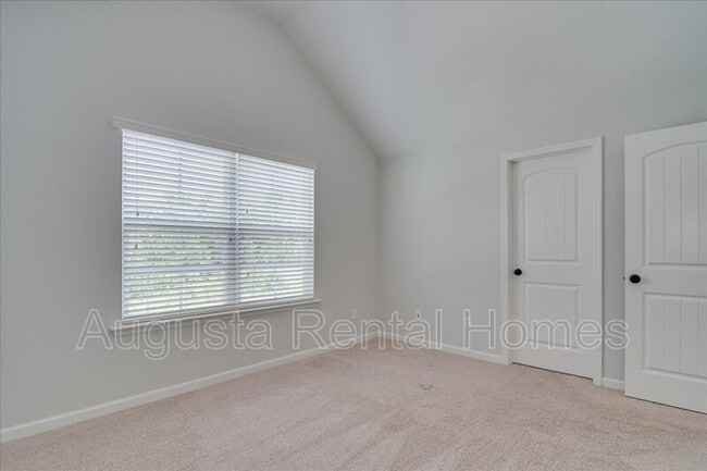 Building Photo - 3028 Ashley Lp