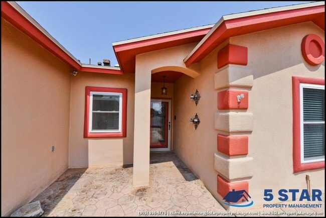 Building Photo - 3 bedroom in El Paso TX 79934