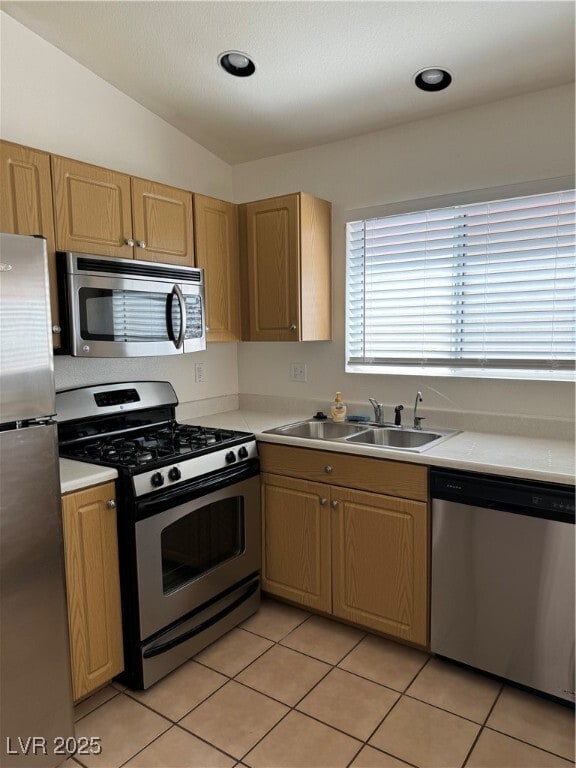Building Photo - 1012 Rainbow Cliff Ct