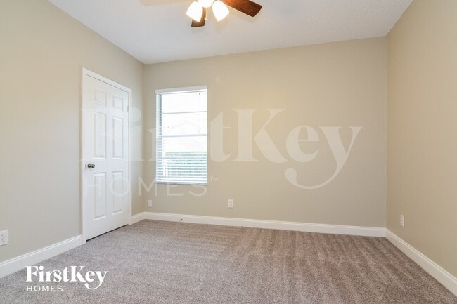 Building Photo - 2612 Crestfield Dr