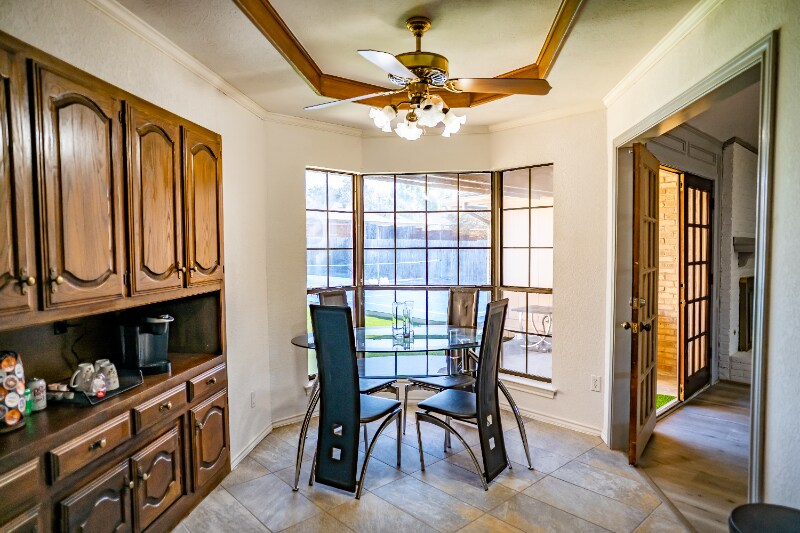 Building Photo - 3706 Bishop Hill Dr