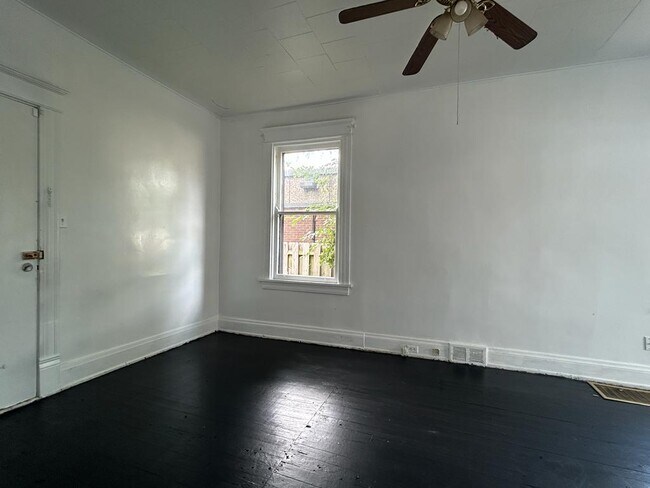 Building Photo - 110 E Galbraith Rd