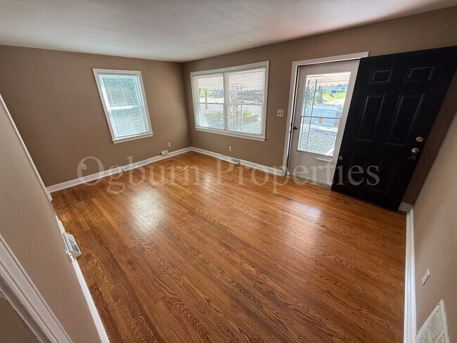 Building Photo - 2621 Stockton St