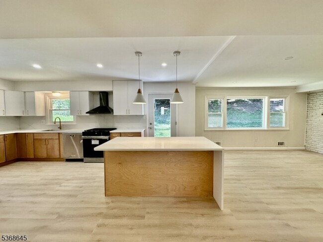 Building Photo - 115 Ormont Rd