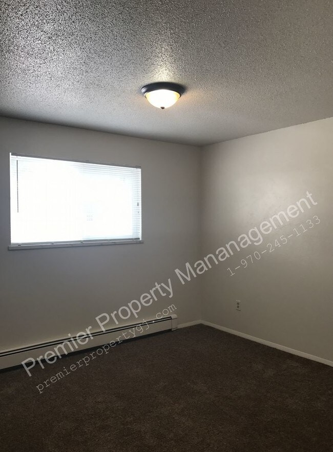 Building Photo - 1515 Cedar Ct 11