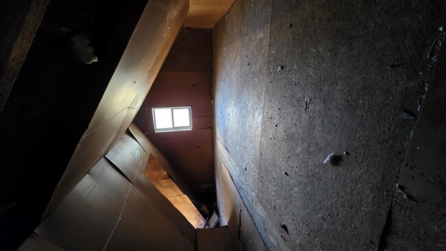 Building Photo - 1822 Derby Rd