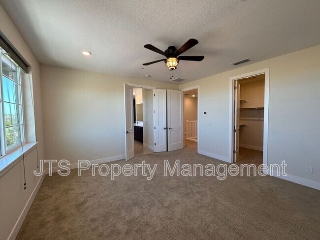 Building Photo - 12086 Mircado Wy