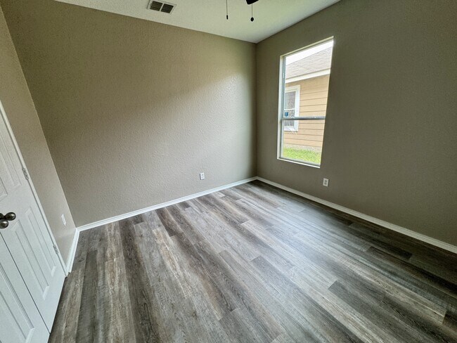 Building Photo - 27327 Lasso Bend