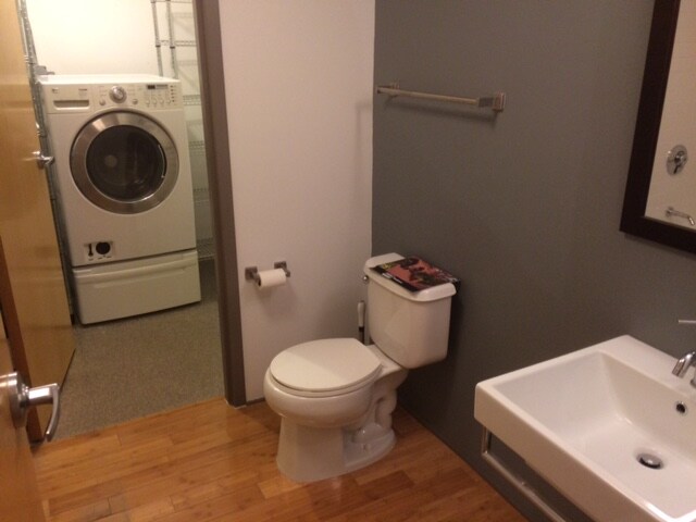 Building Photo - 156 Porter St