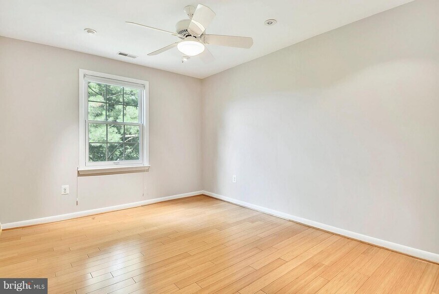 bedroom #2 - 1107 Fairview Ct