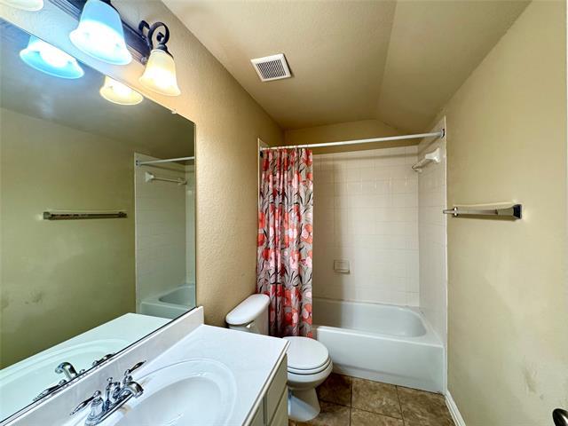 Building Photo - 3817 Edward Dr