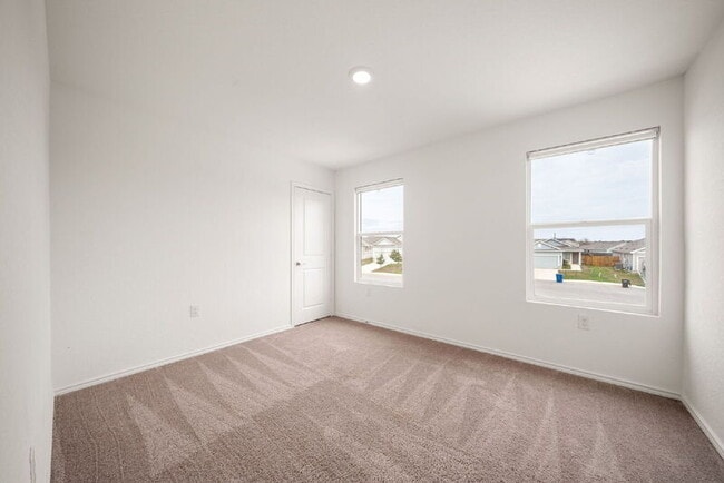 Building Photo - 5703 Dewberry Run