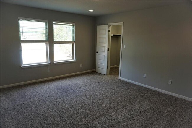 Building Photo - 2308 Pecan Island Dr