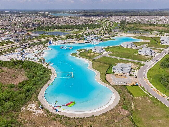 Building Photo - 7323 Pool Compass Loop