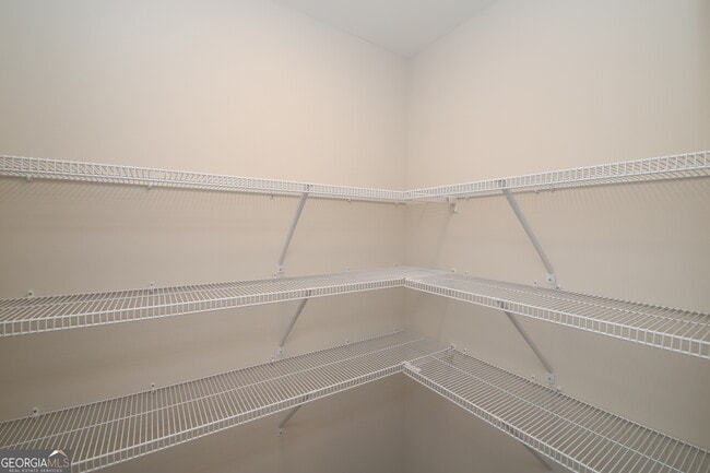 Building Photo - 512 Springdale Dr