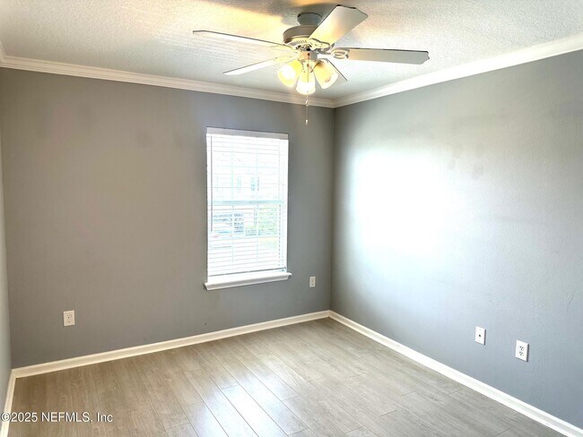 Building Photo - 6319 Autumn Berry Cir