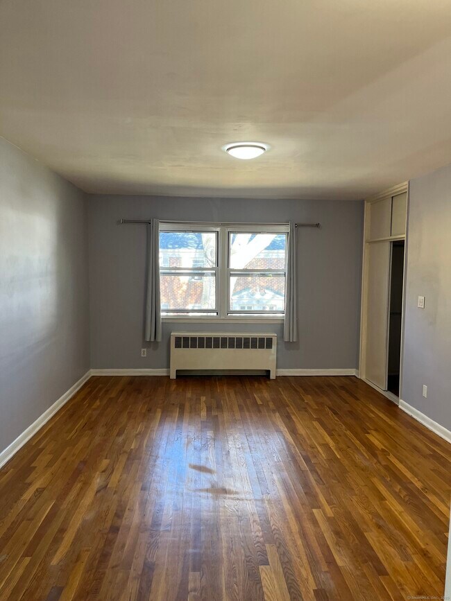 Building Photo - 20 North St