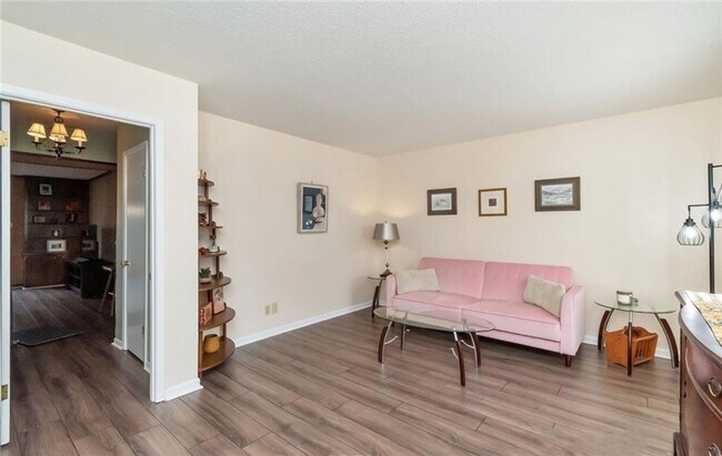 Building Photo - WELCOME TO GEORGETOWN CONDOMINIUMS IN SPRI...