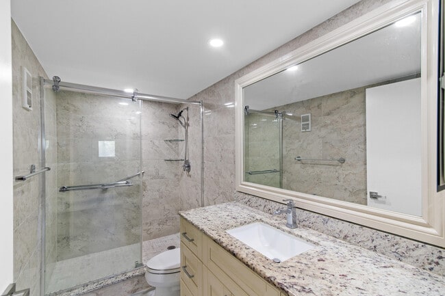 Building Photo - 15355 Lakes of Delray Blvd