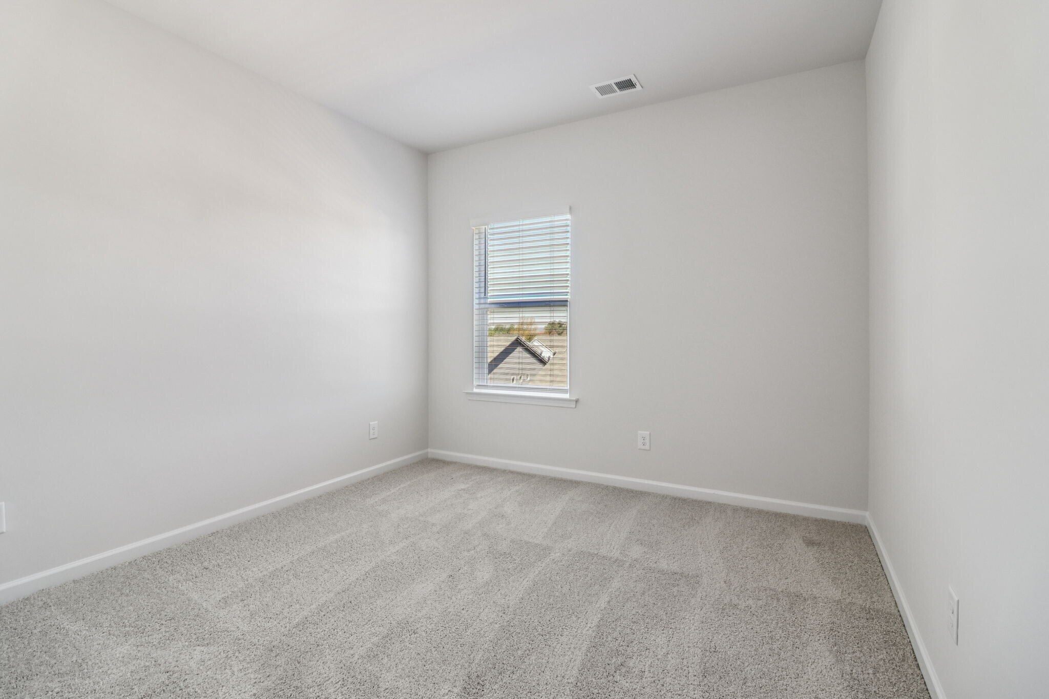 Building Photo - 708 Shetland Trl