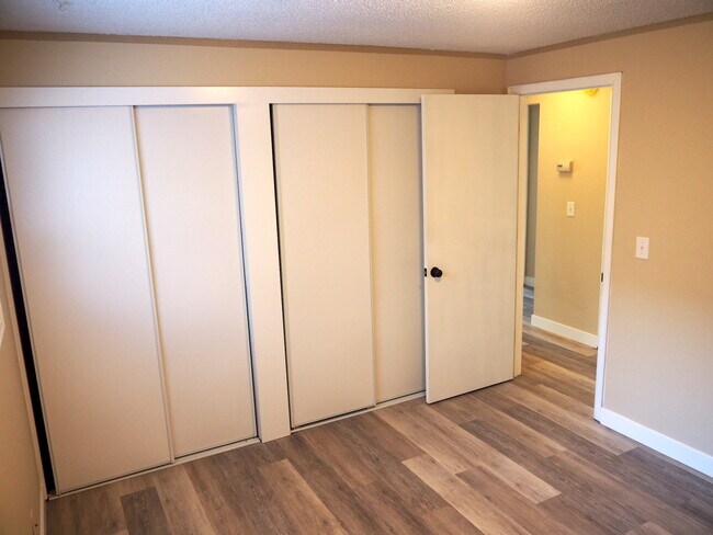 Building Photo - 4463 Madrona Way SE