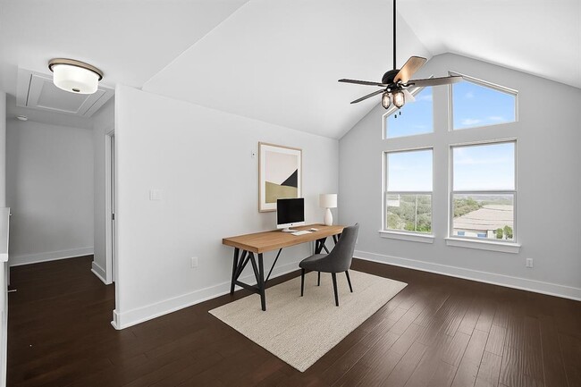 Building Photo - 10624 Lake Park Dr