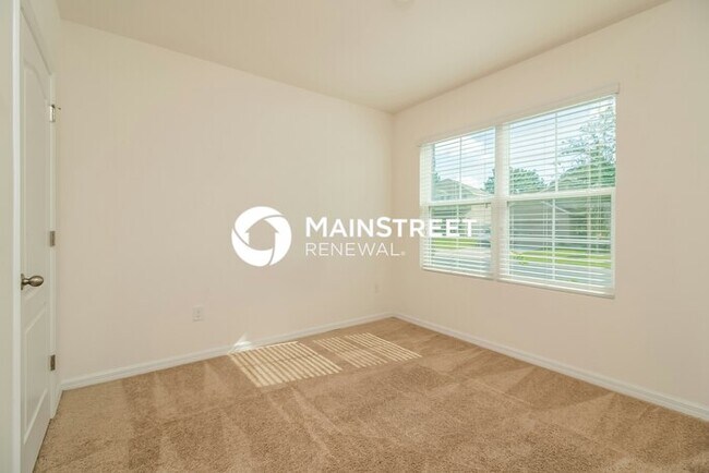 Building Photo - 3 Bedroom Pet-Friendly Home in Spring Hill...