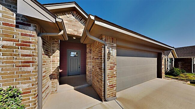 Building Photo - 9437 NW 87th St